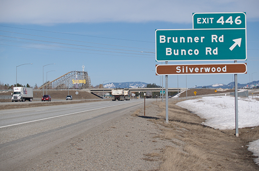 The sign shows the Bunco Road overpass on US-95 near Silverwood.