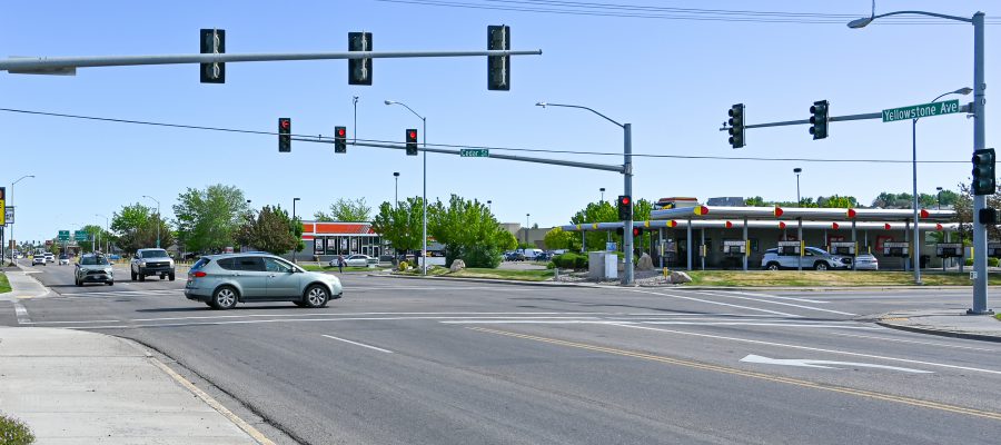 Photo of Yellowstone and Cedar intersection