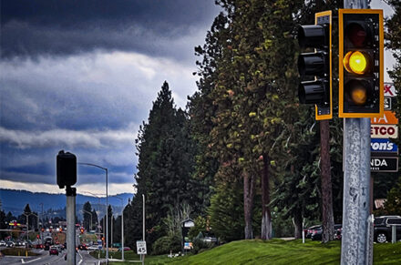 Yellow traffic light on US-95 in Coeur d'Alene.
