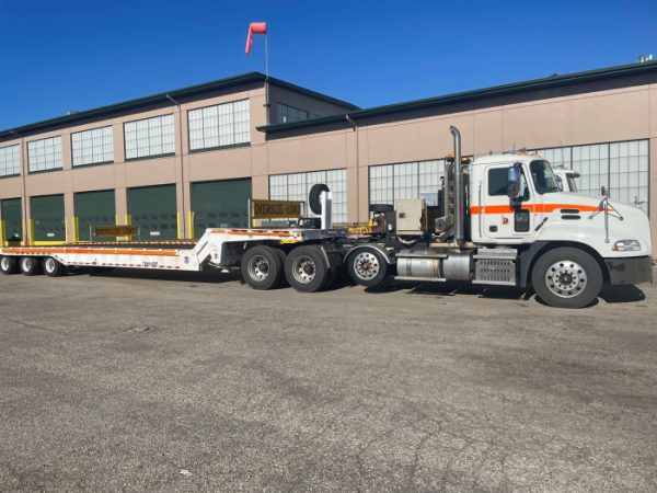 ITD truck & trailer for transporting the tree