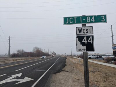 I-84 and SH-44 junction sign