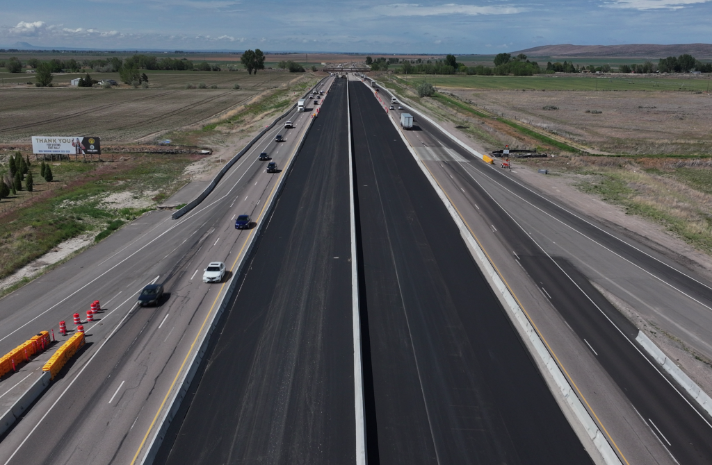 Drone photo of I-15 with live traffic north of the Fort Hall Interchange. 