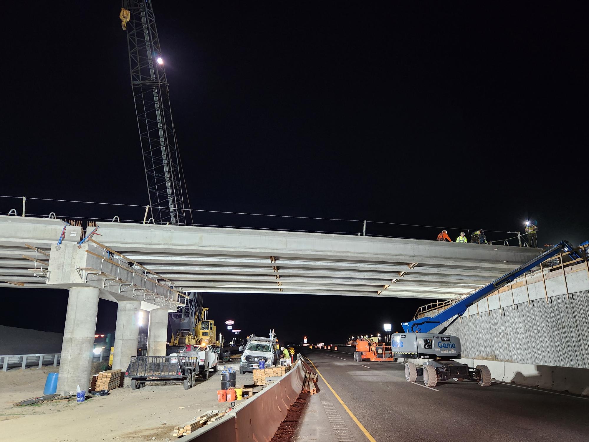 Photo showing nighttime work on the new Lincoln Avenue Bridge