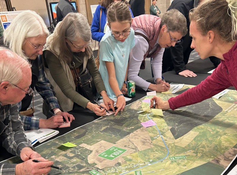 Picture of attendees at a public meeting US-95 Palouse Study.