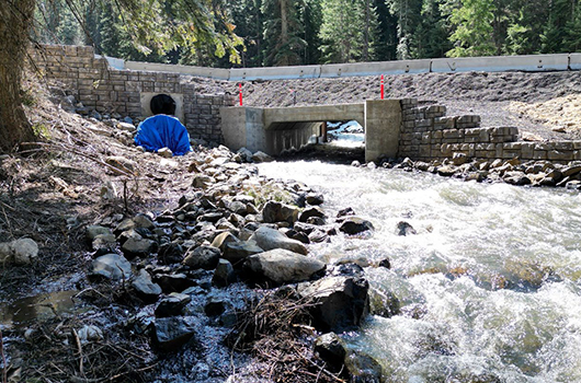 Work continues on SH-55 Little Goose Creek Bridge