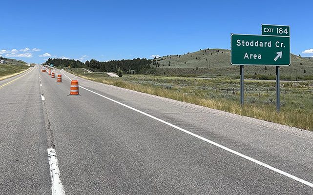 Northbound lanes and signs on I-15 at Exit 184 Stoddard Creek.
