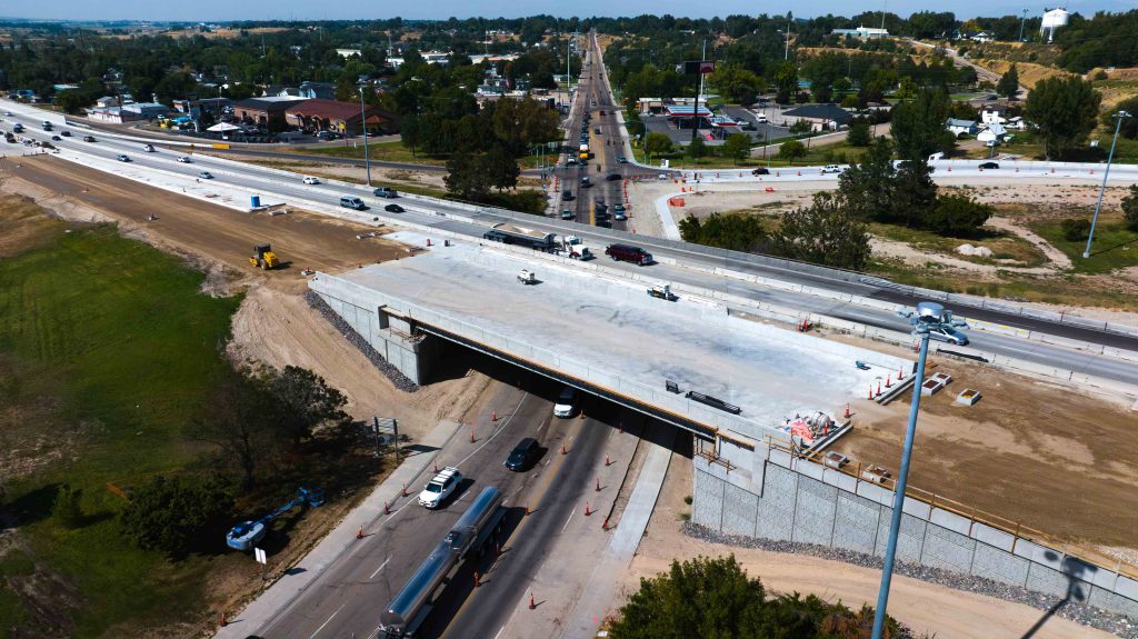 Photo of 10th Avenue and I-84 in Caldwell facing north.